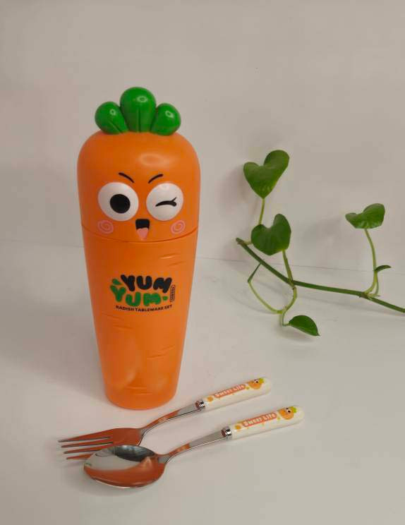 Fancy carrot spoon and fork 1