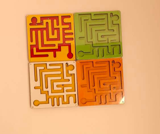 Simple square winding main