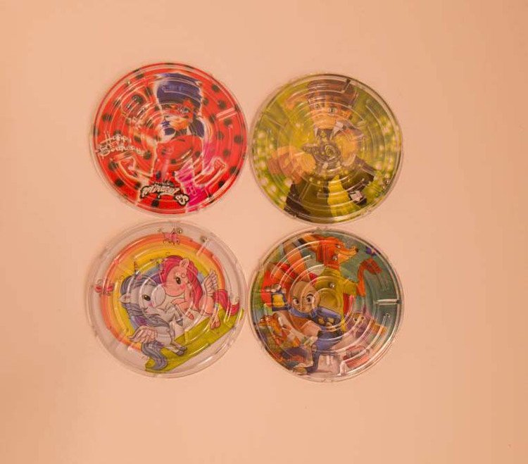 Twisting crystal main